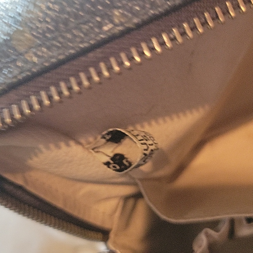 Louis Vuitton Monogram Trousse Toilette 28 - Picture 8 of 11